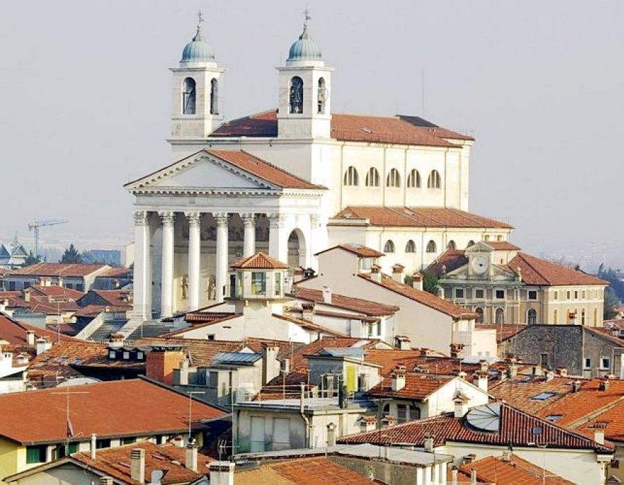 Focus Economia Schio - Il Presidente Carollo: «Di fronte a noi sfide mai viste prima»