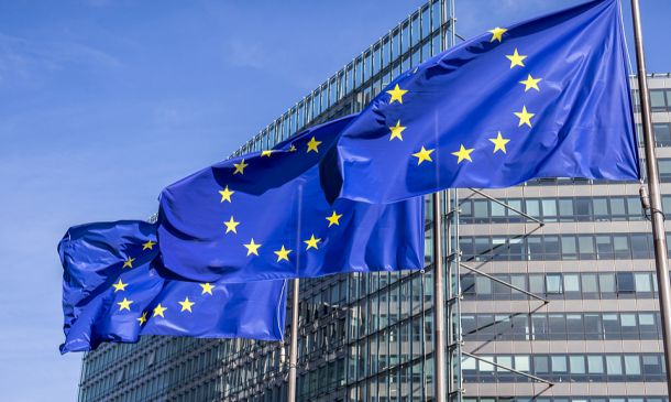 L’UE revoca alcune sanzioni alla Siria